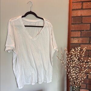 Ava and Viv Classic White V-Neck Tee